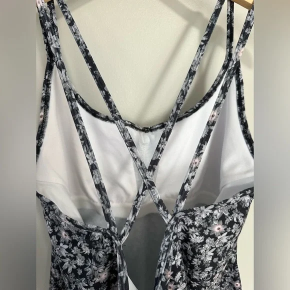 Calia floral workout tank with built in bra size large - Picture 3 of 5